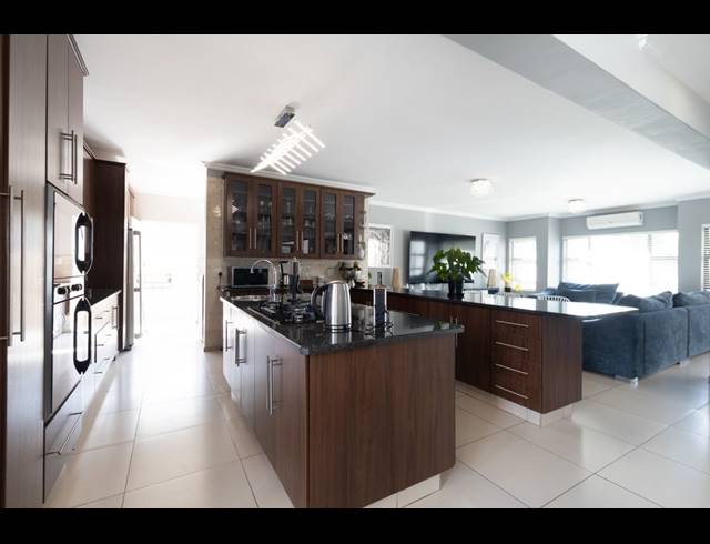 4 BEDROOM HOUSE TO LET IN SILVERWOODS COUNTRY ESTATE